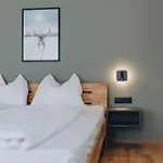 Fairrooms - Self-check-in Motel *