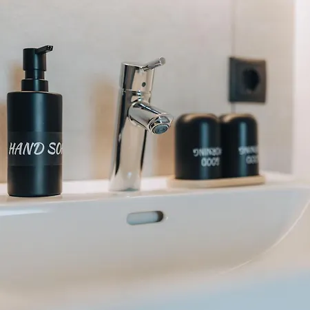 Fairrooms - Self-check-in Raggal